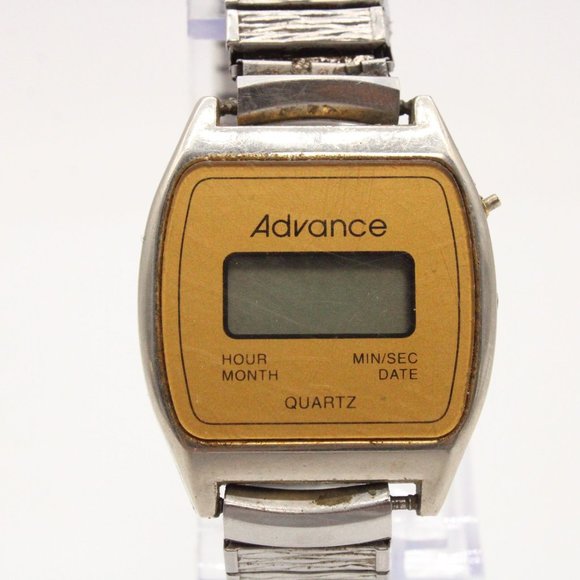 Vintage ADVANCE Digital Watch Mens Classic Retro Silver Tone Expandable Band - Picture 2 of 8